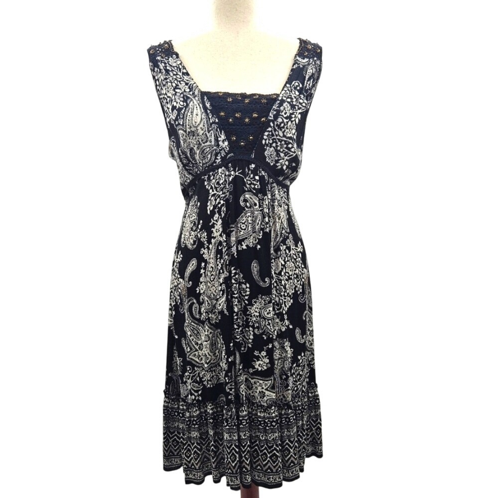 Forbidden Boho Sleeveless Crinkle Black & White Paisley Floral Dress Lar…